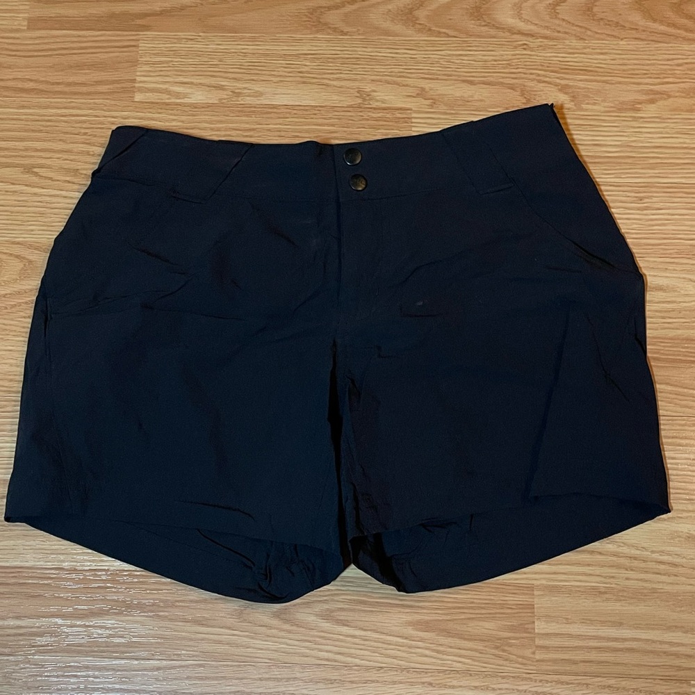 Columbia Women's Black Shorts